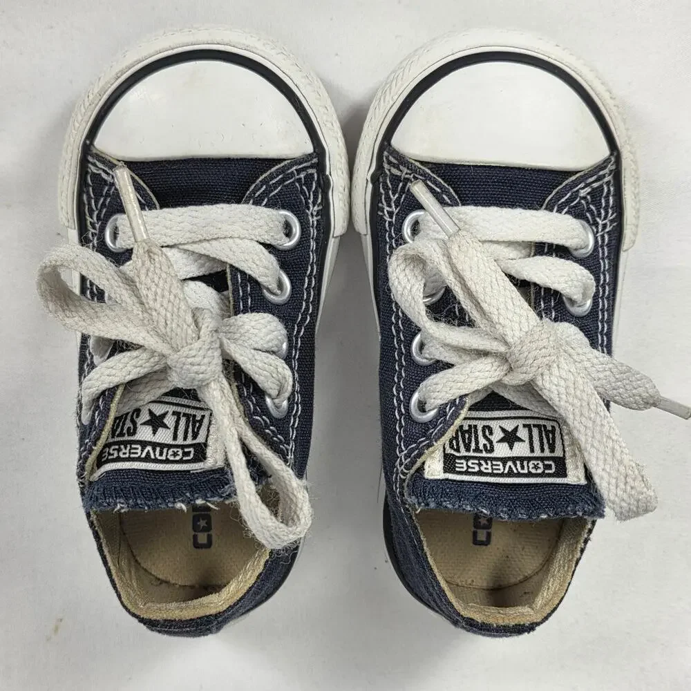 CONVERSE INFANT CHUCK TAYLOR ALL STAR – NAVY CANVAS – SIZE 4 US – CLASSIC STYLE